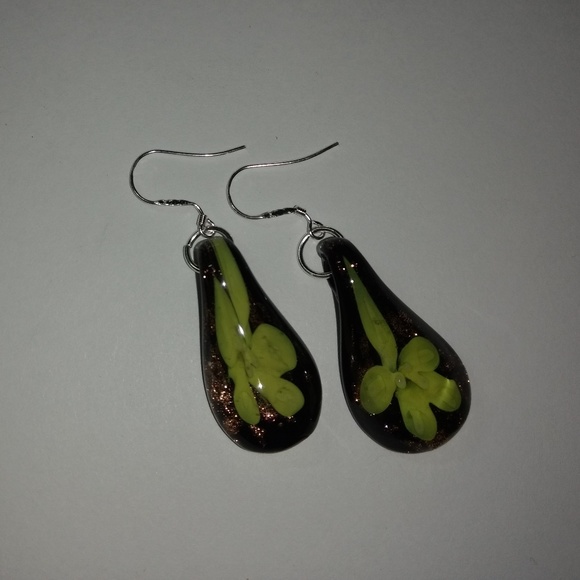 Blown Glass with Sterling Earrings Hooks - Picture 5 of 8
